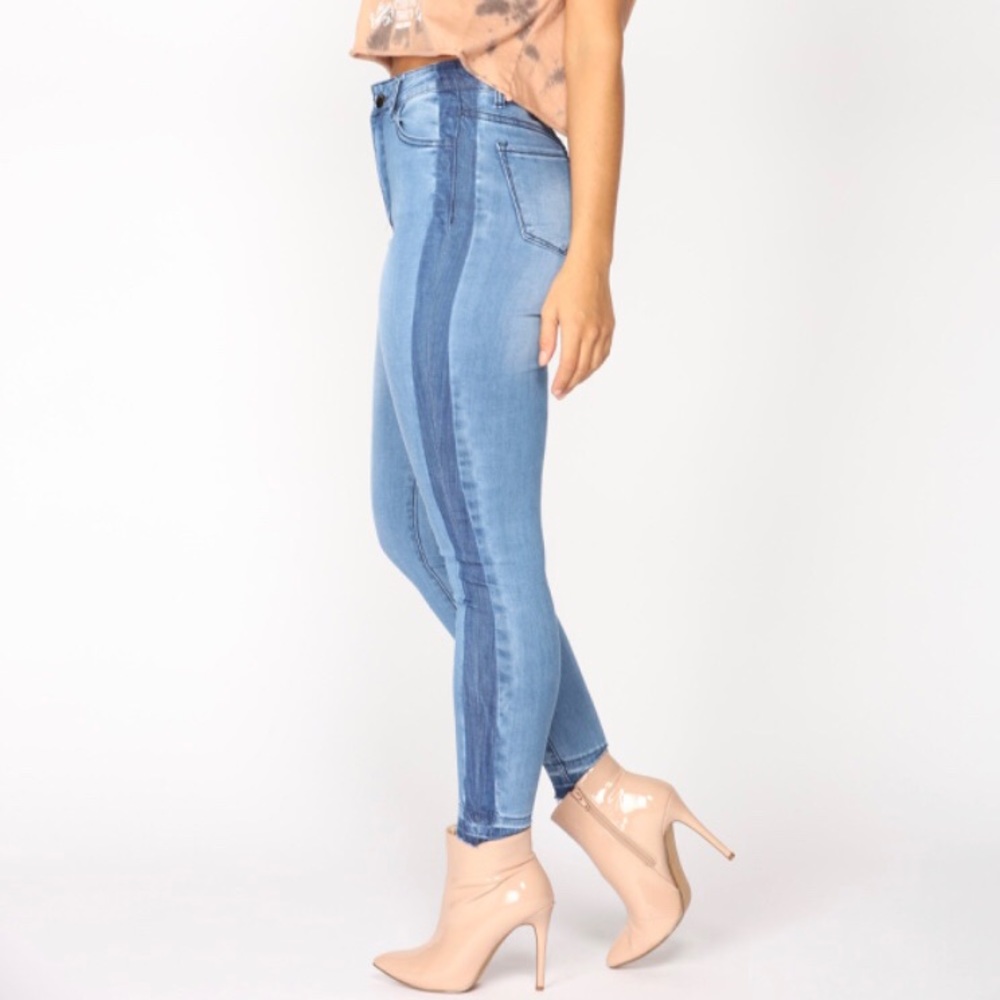 Fashion Nova Reservations Ankle Jeans